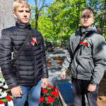 Участие в торжественном возложении венков и цветов у Мемориального захоронения на Песковатикском кладбище