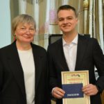 Торжественное вручение дипломов выпускникам